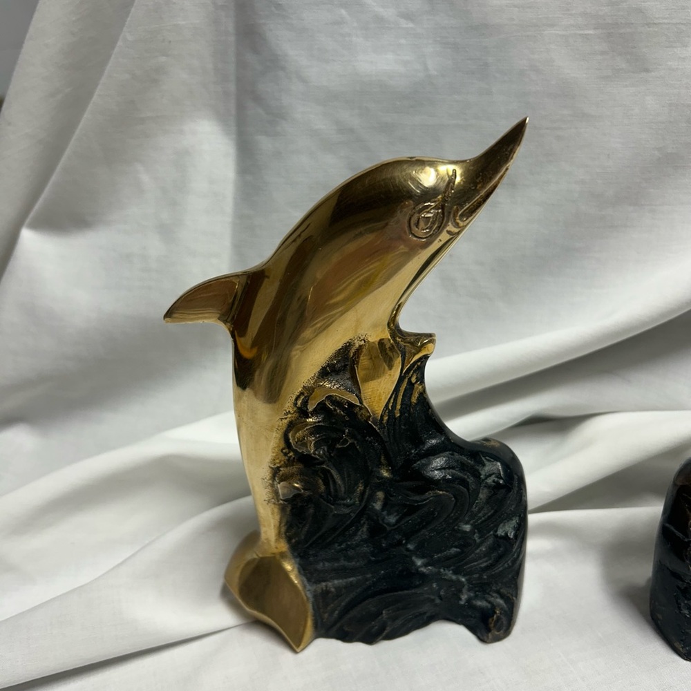 Vintage Brass Metal Dolphin With Ocean Waves Nautical Bookends MCM 70s - Picture 6 of 16